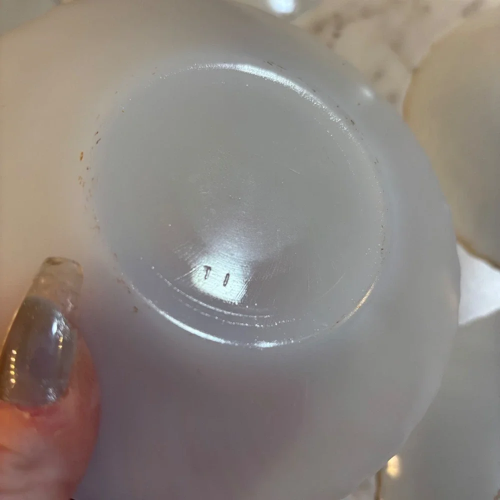 Vintage White Milk Glass Swirl Saucers Set of 8 Scalloped Edge Bread Plates 6in